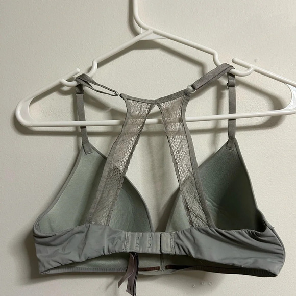 Victoria Secret Grey Criss Cross Lace Bra - Picture 2 of 4